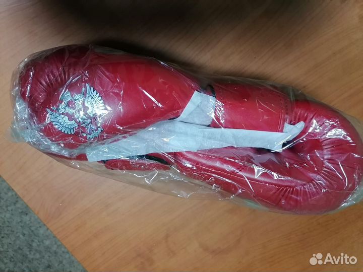 Боксерские перчатки