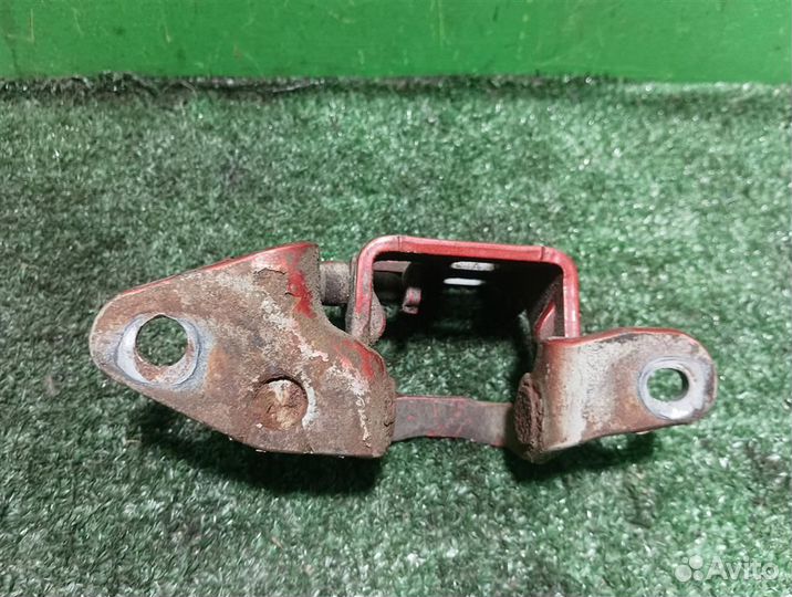 Петля двери задней правой нижняя Dodge Caliber PM