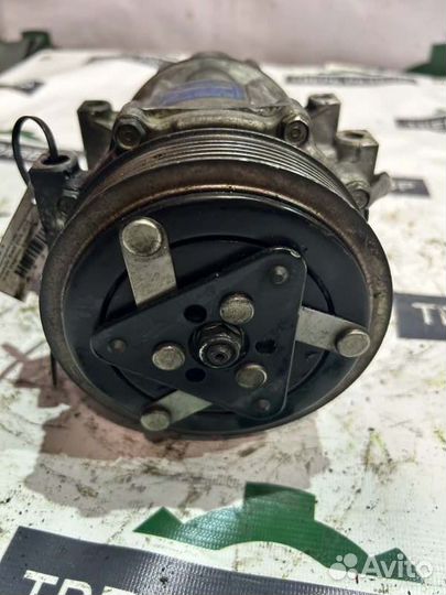 Компрессор кондиционера Volvo S40 2 2004-2007