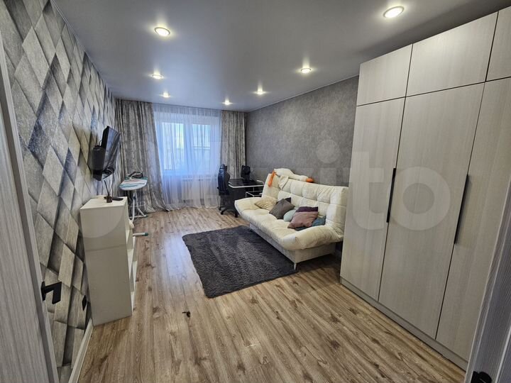 3-к. квартира, 85 м², 13/16 эт.