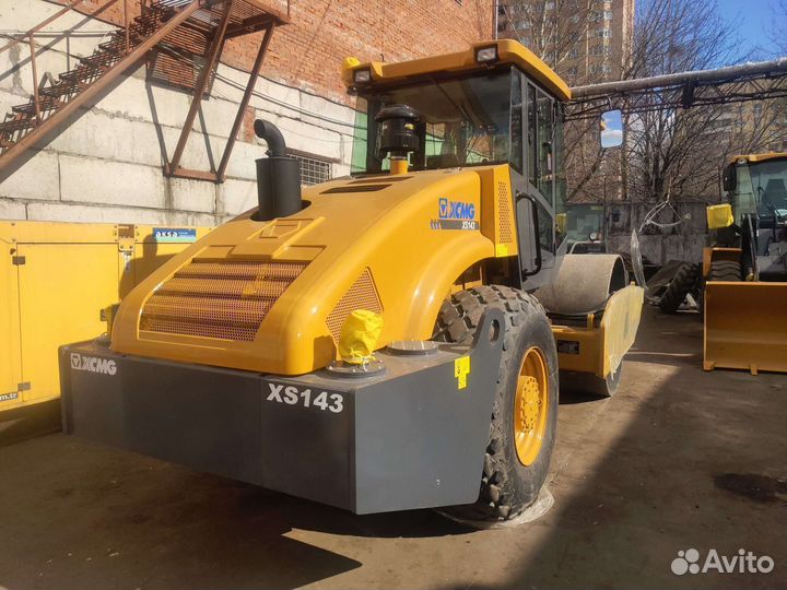 Дорожный каток XCMG XS143, 2024