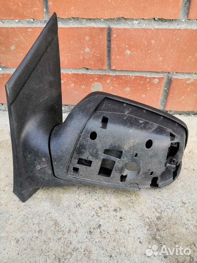 Зеркало левое ford focus 2 2005-2011