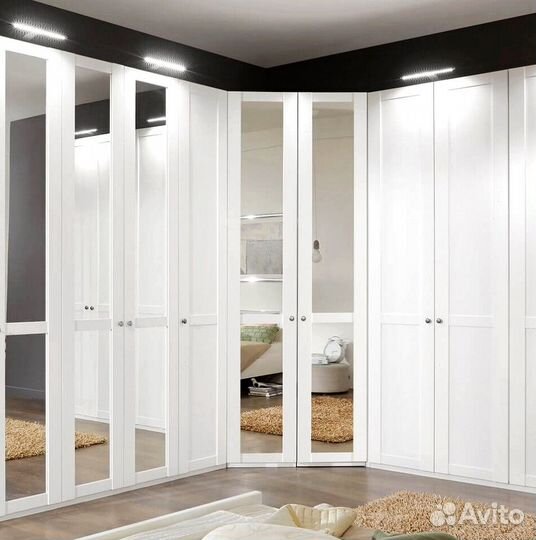 Угловой шкаф