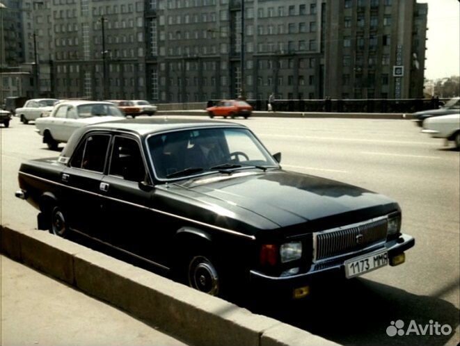 Поясные обкомовские молдинги газ Волга