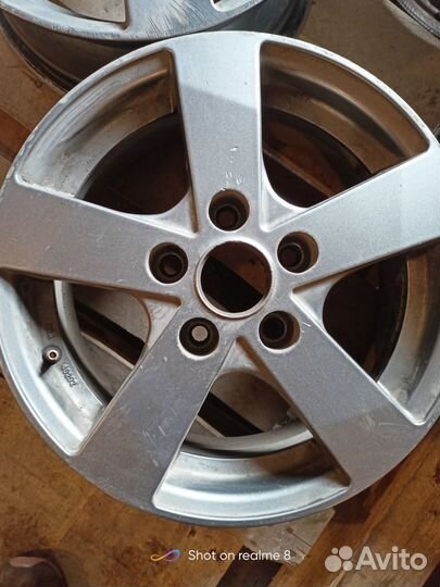 Диски литые R15 dezent