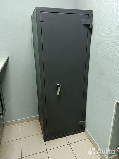 Взломостойкий сейф 1 кл защиты Кросс-Сейф 210кг