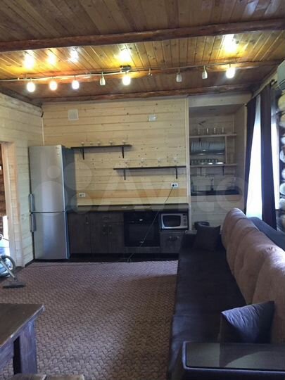 Дом 220 м² на участке 10 сот.