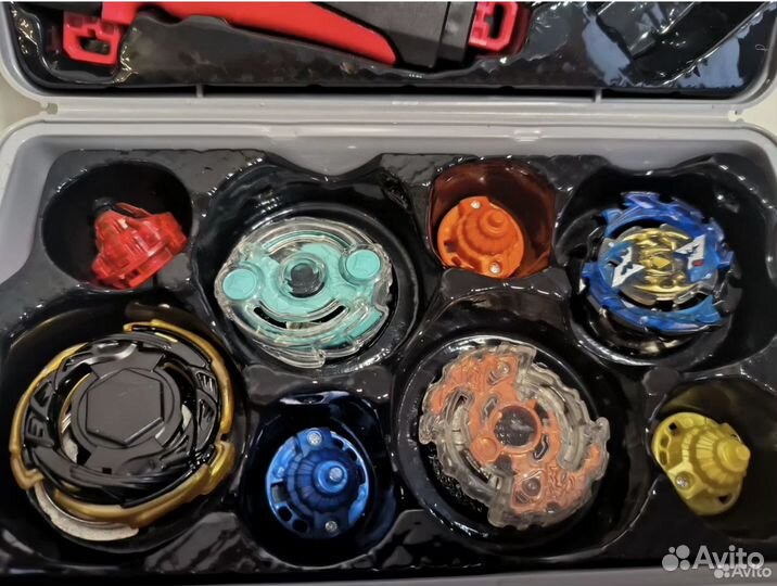 Волчки металл Infiniti Nado в Кейсе Беблайд