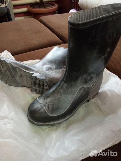 Резиновые сапоги