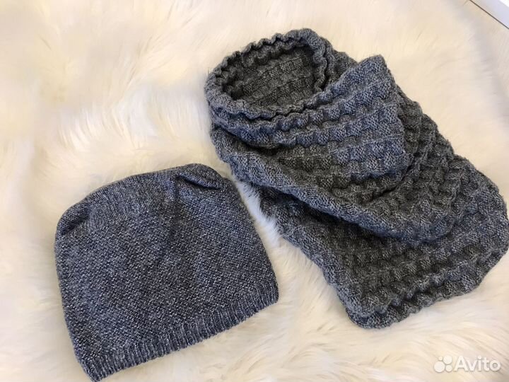 Комплект шапка и снуд