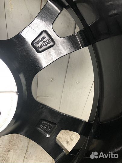 Оригинальные колеса Maserati Levante R20