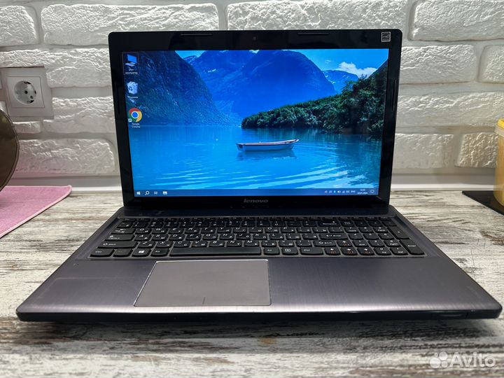 Шустрый ноутбук Lenovo 2 видеокарты/ Гарантия