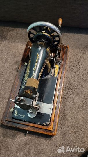 Швейная машина Singer