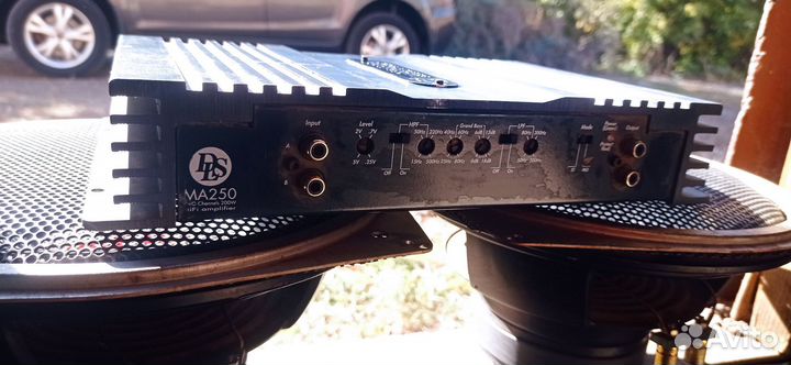 Усилитель и колонки в авто