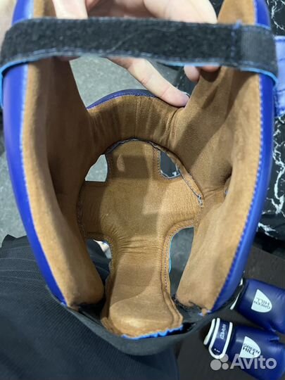 Боксерские перчатки шлем