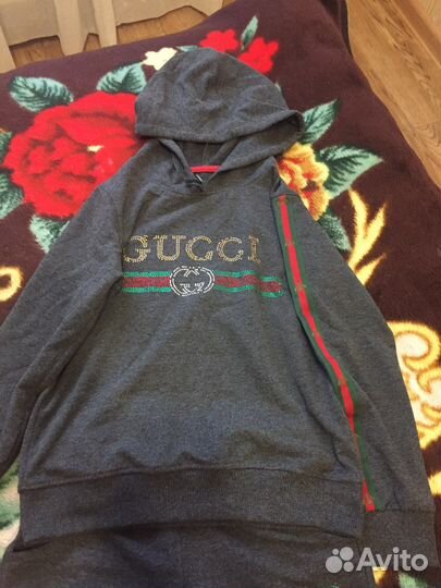 Костюм спортивный