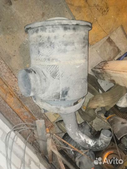 Корпус фильтра от Komatsu D65PX12 6711-87-7110