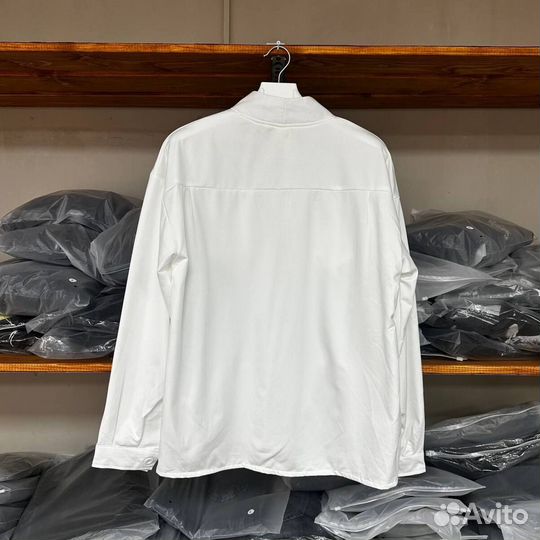 Рубашка This Vetements-type shirt is perfect for a