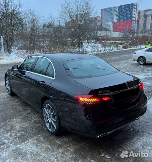 Водитель 2/2 для работы в бизнес на Mercedes