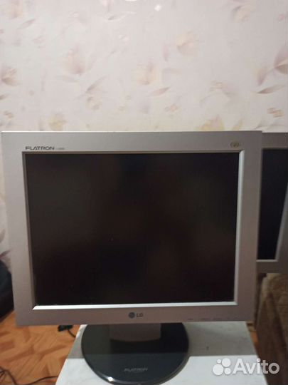 Монитор LG 15