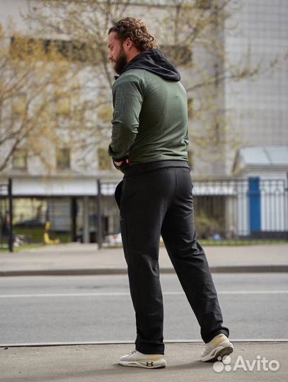 Спортивные костюмы