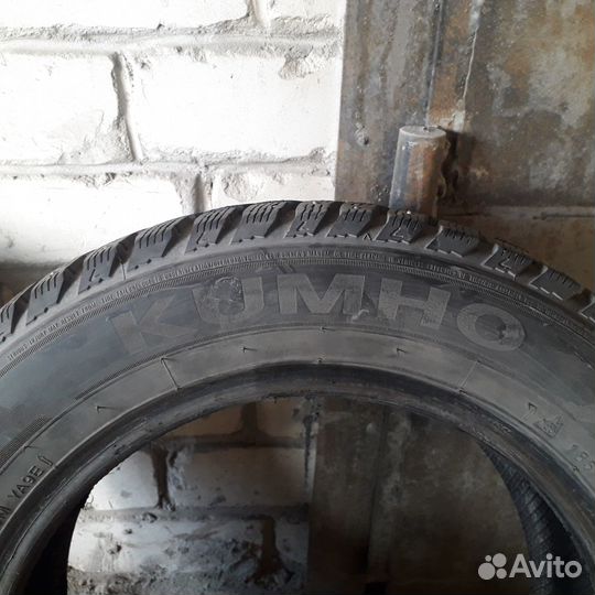 Kumho I'Zen KW22 185/65 R15