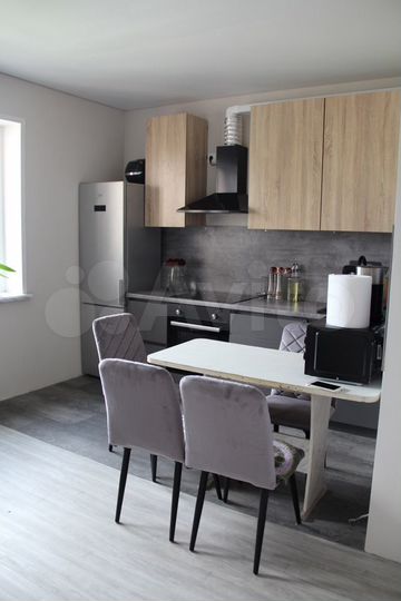 3-к. квартира, 85 м², 6/17 эт.