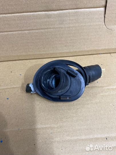 Штуцер Mercedes-Benz C-Class W203 M112E26 112.912