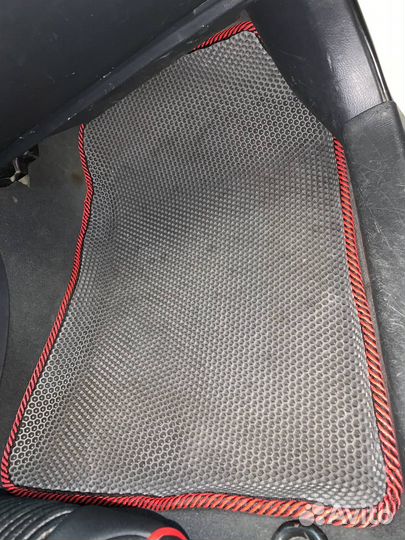 Eva эва коврики на Toyota Avensis в Благовещенске