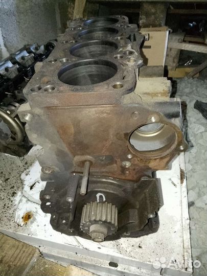 Двигатель в разборе VW Passat