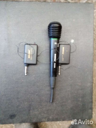 Студийный микрофон