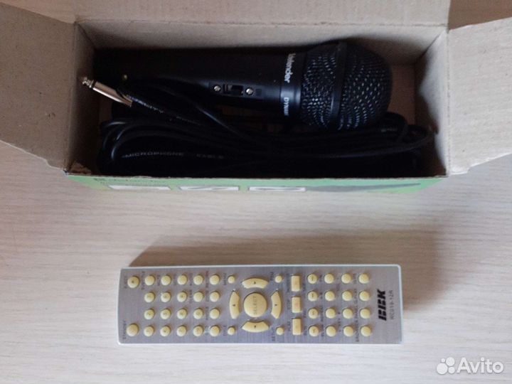 DVD плеер BBK-DV323S караоке