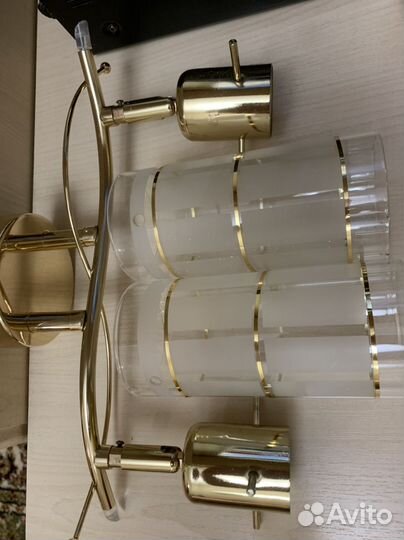 Светильник позолоченый потолочный