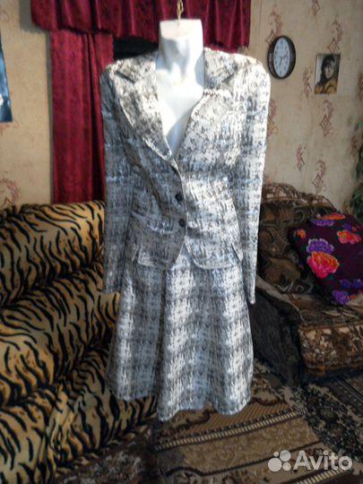 Новые Костюмы женские 48-50