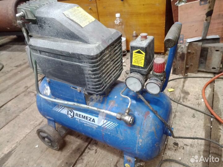 Компрессор воздушный 220в