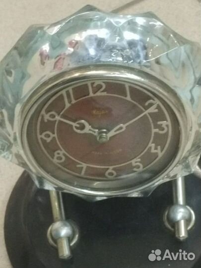 Настольные часы