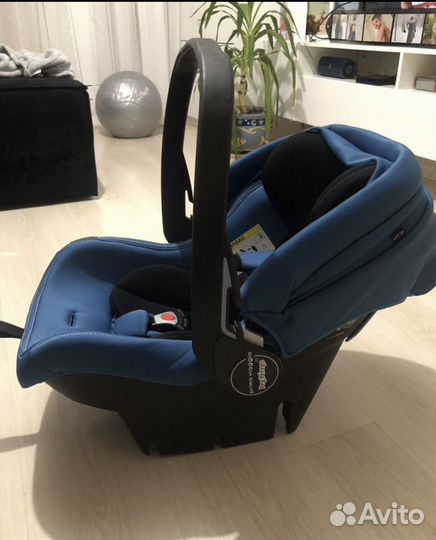 Автолюлька peg perego с базой 0+