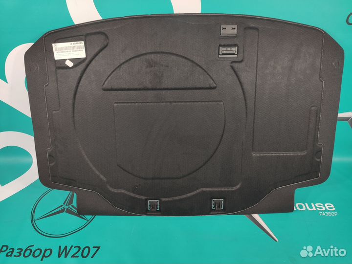 Коврик багажника Mercedes W204