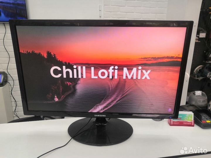 Мониторы Samsung S24D300H