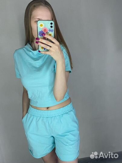 Костюм-топ и шорты 42