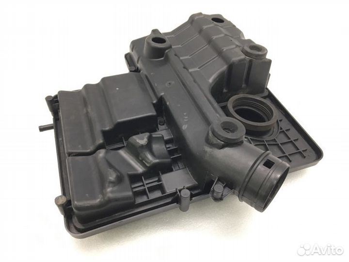 Корпус воздушного фильтра Volkswagen Polo 6 1.6