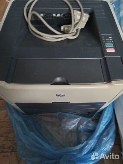 Принтер HP LaserJet 1320 и 2 картриджа 49А