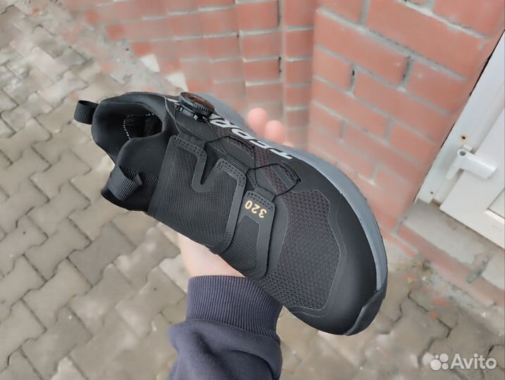 Кроссовки Adidas Terrex демисезонные