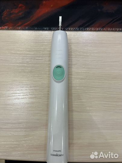 Зубная щетка Philips Sonicare