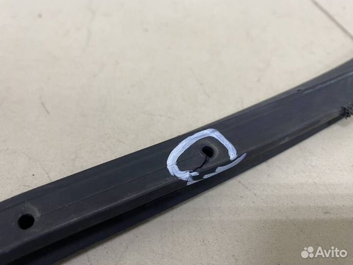 Уплотнитель двери Mazda CX-5 KE 2011-2017