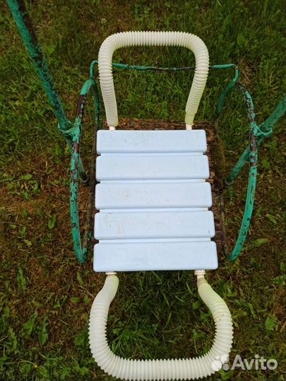 Сиденье на ванну