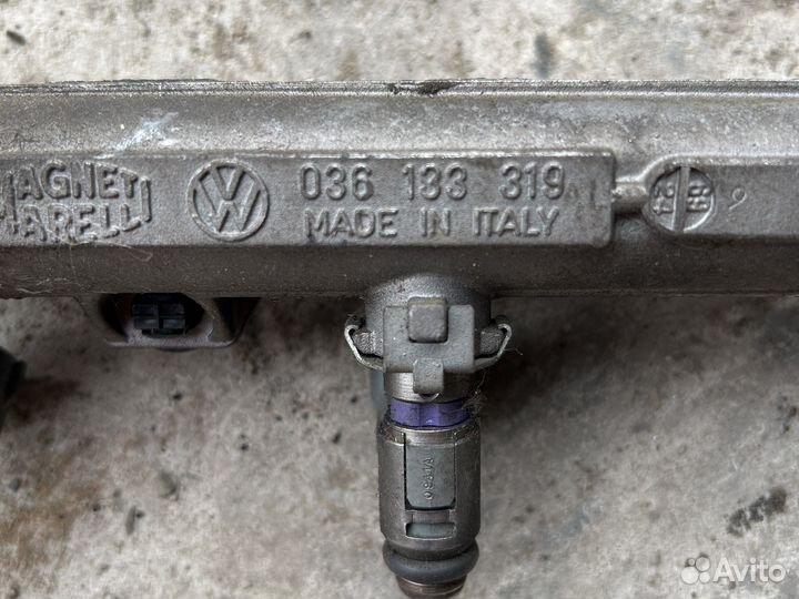 Топливная рампа Golf 4 1.6