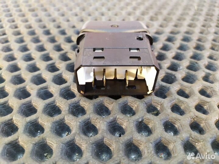 0035456307 Кнопка автономного отопителя