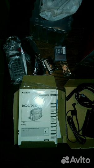 Видеокамера Canon DC-10