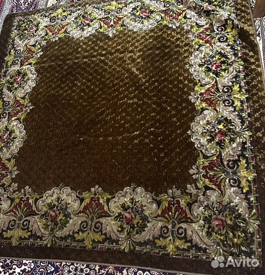 Старинная скатерть